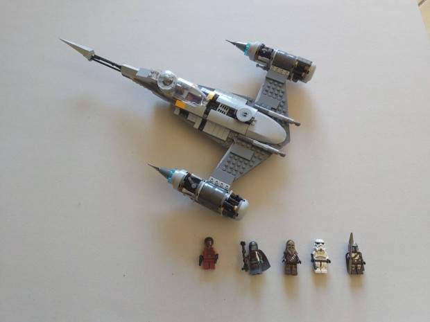 Elad sszeszerelt LEGO Star Wars Mandalori vadszgp