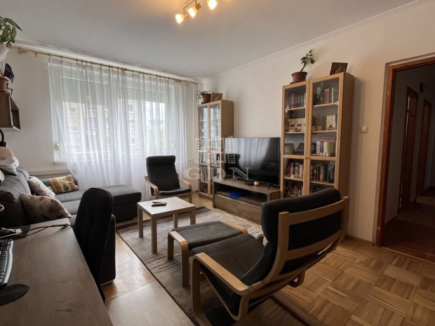 Eladó panellakás Budapest XXI. kerület, Kossuth Lajos utca 100.