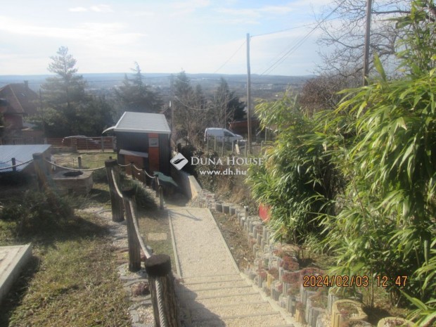 Eladó panorámás telek, Gödöllő