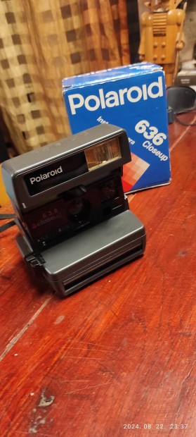 Elad polaroid 636 closeup