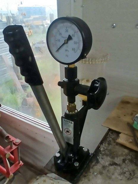 Elad� porlasz� bevizsg�l�