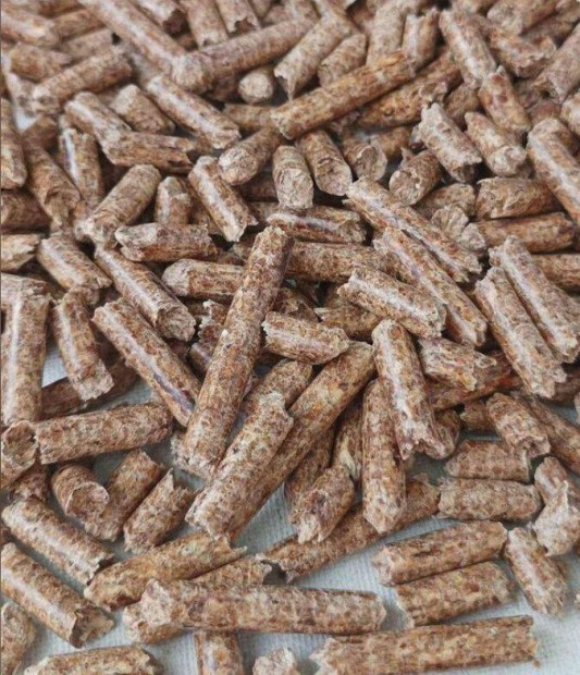 Elad prmium fa pellet (15 kg-os zsk!)