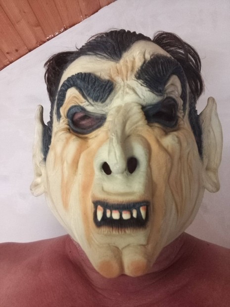 Elad profi Vmpr maszk halloween mask Zalaegerszegen