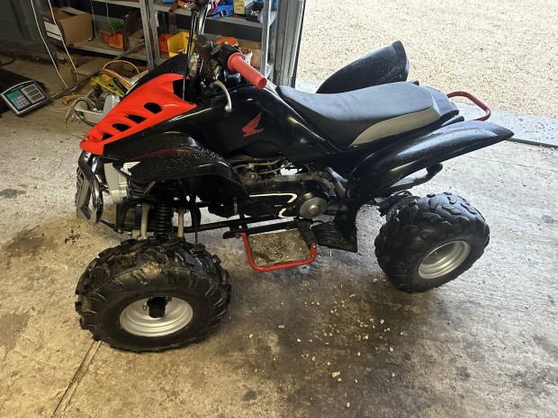 Elad� quad felujitott 