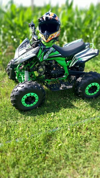 Elad quad megkmlt llapotban