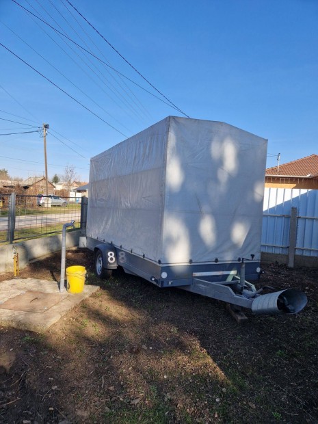 Elad� r�fut�f�kes Ponyv�s ut�nfut� 4m hossz�