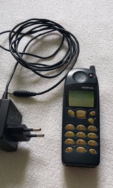 Elad rgi Nokia 5110 mobiltelefon