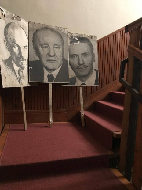 Elad� r�gi sz�lloda SZOT �d�l� beker�tett parkerd�vel