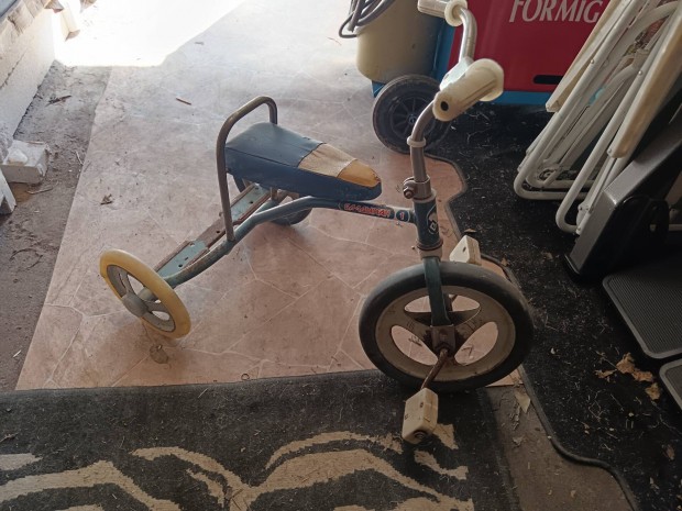Elad retro roller tricikli 