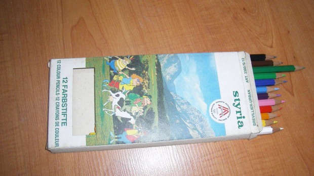 Eladó retro szines ceruzakészlet