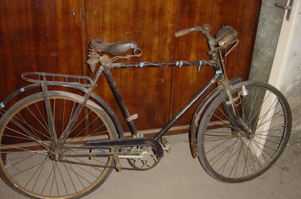Elad retr szovjet bicikli 15.000ft-rt a XI.-kerletben