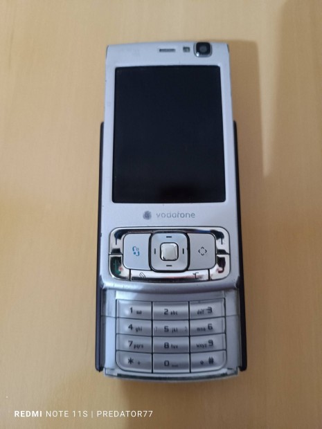Eladó retro telefonok egyben!