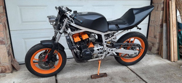 Elad� ritka Suzuki Gsx-R 400 , Csere Simson jawa stb