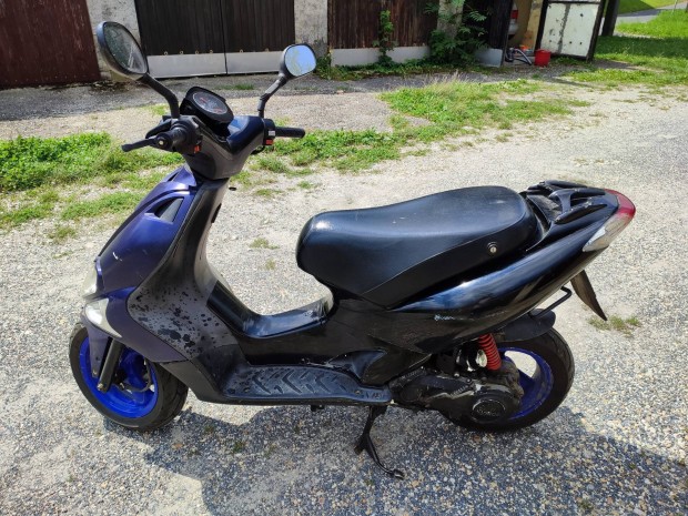 Elad robog.Kymco Super 9 