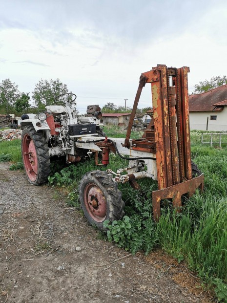 Elad rs 09 targonca traktor