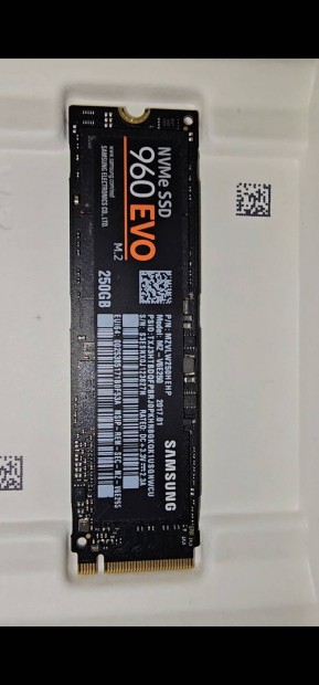 Elad samsung 250gb nvme M.2 ssd