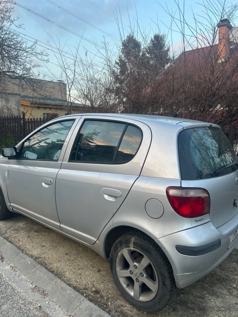 Elad srlt Toyota Yaris