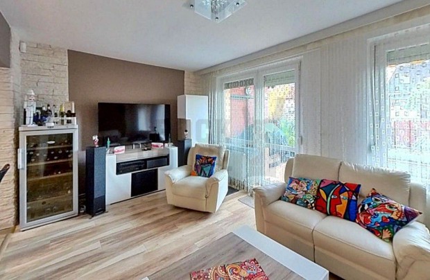 Elad� sorh�zi h�z Budapest XV. ker�let�ben, kedvelt kertv�rosi