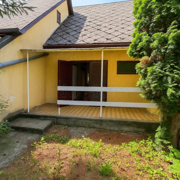 Elad� s�st�i nyaral�!