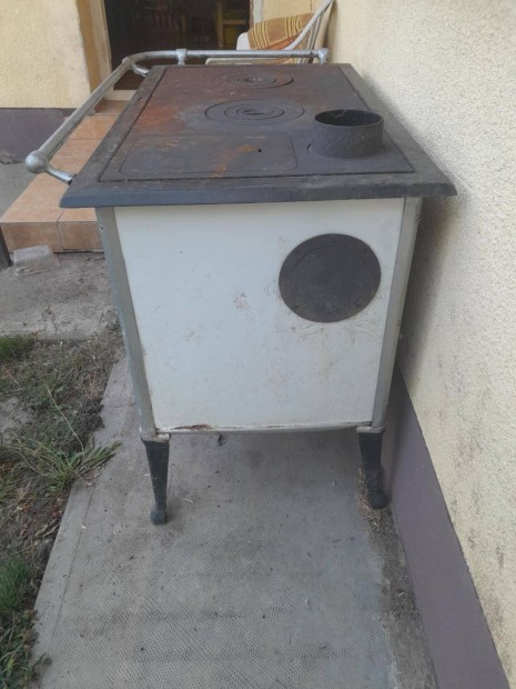 Eladó sparhelt Szolnokon!