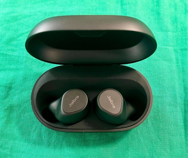 Elad szp llapotban Jabra Elite 7 Active Bluetooth flhallgat, dobo