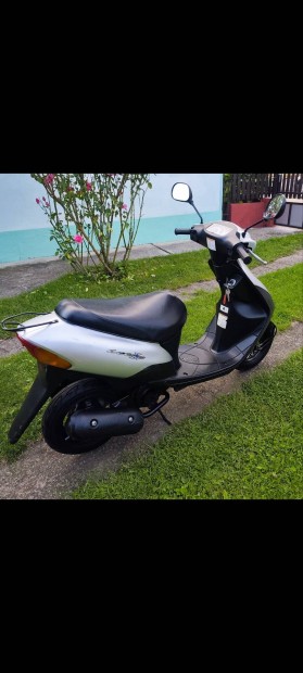 Elad szp llapot Suzuki let's robog