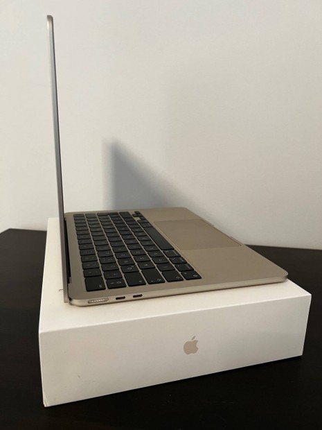 Elad szinte j llapot, hibtlan Macbook Air M2 (2022)