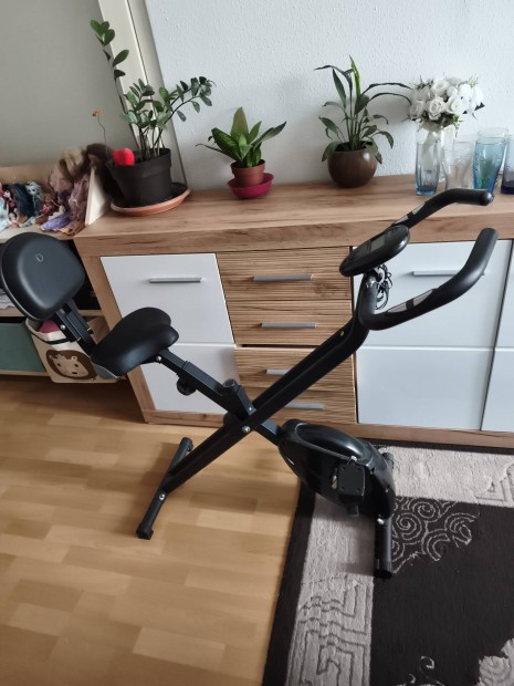 Elad� sz�ba bicigli t�k�letes �llapotban 