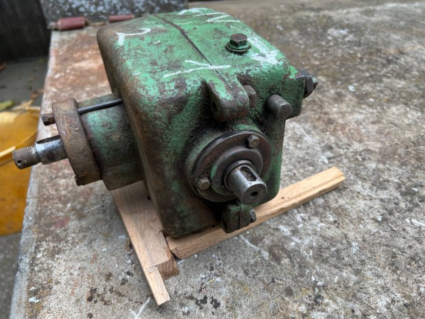 Elad� sz�ghajt�s hajt�m� ir�nyv�lt�val