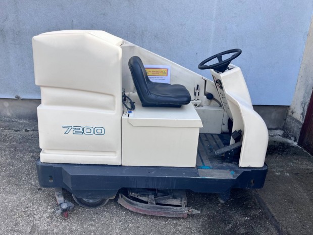 Elad takartgp: Tennant 7200