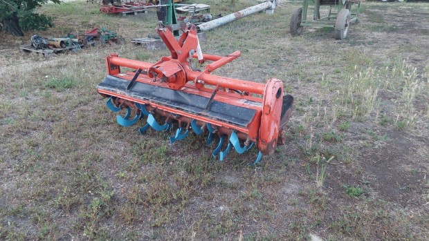 Eladó talajmaró Kubota 145 rotátor