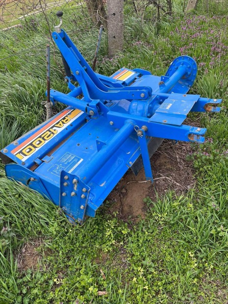 Eladó talajmaró iseki kubota yanmar kistraktor