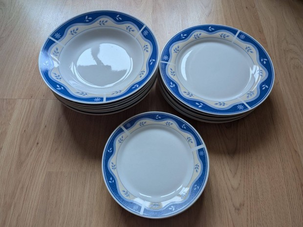 Elad� t�ny�r k�szlet 18 db