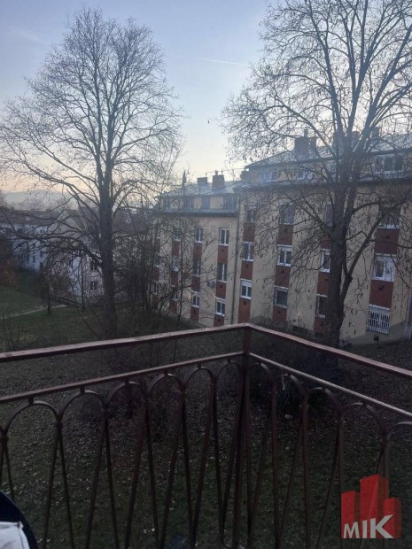 Elad� t�gla lak�s - B�tonyterenye