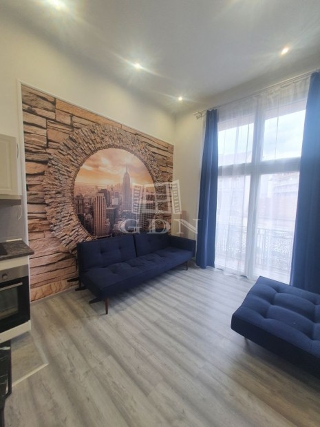 Eladó téglalakás Budapest VIII. kerület, Baross utca