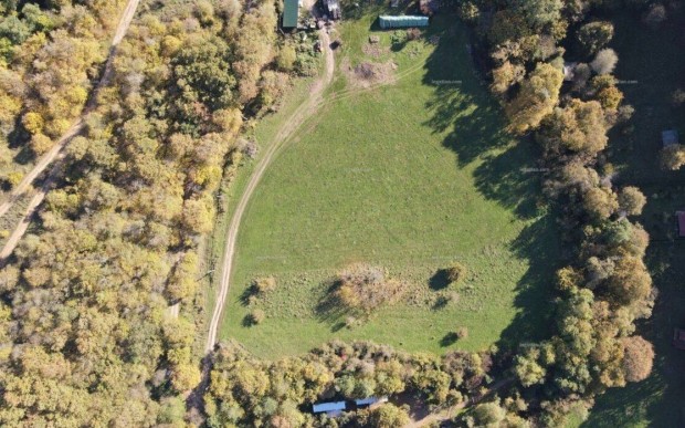 Elad� telek Zebeg�ny Alm�skert �p�t�si telek