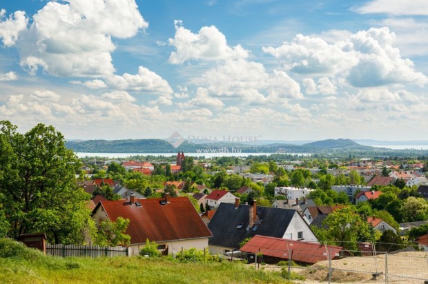 Elad telek, Balatonfred