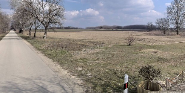 Elad� telek, Dabas, 34990000 Ft, 3400 nm