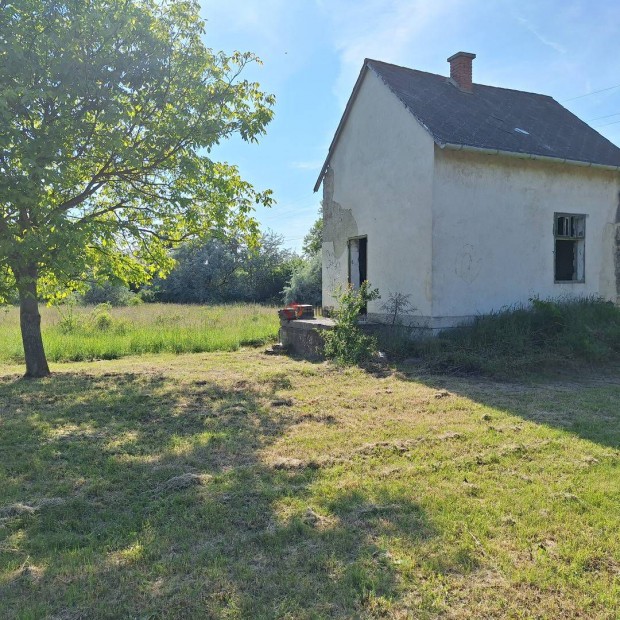 Elad� telek, Sz�kesfeh�rv�r Feketehegy, 16500000 Ft, 5156 nm 163_rd