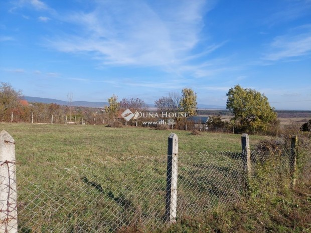 Eladó telek, Veszprém