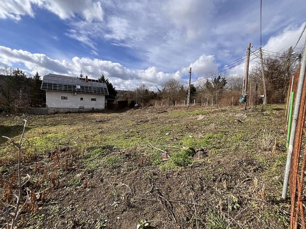 Elad� telek - Budapest III. ker�let, B�k�smegyer