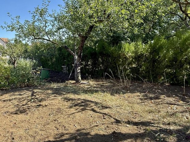 Elad� telek - Budapest III. ker�let, B�k�smegyer