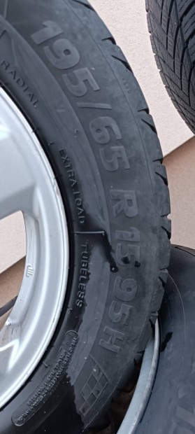 Eladó téli és nyári gumi szett!