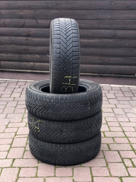 Eladó téli gumi 215/65r16 98H Michelin Alpin 6