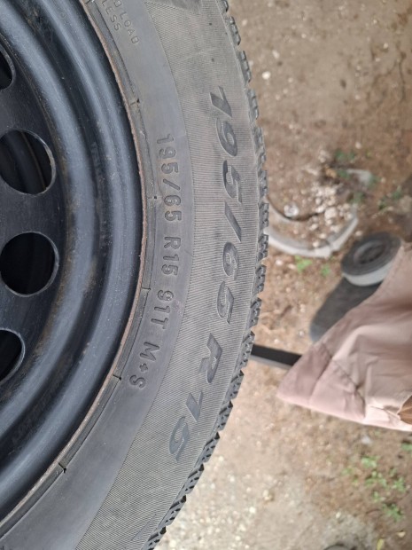 Elad tli gumi garnitra 