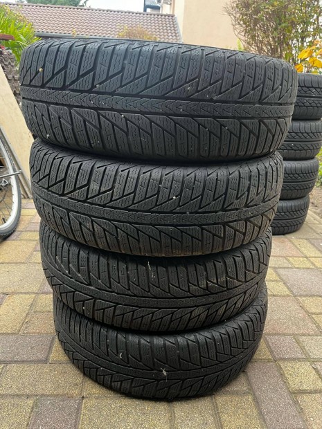 Elad tli gumiabroncs 195/65R15