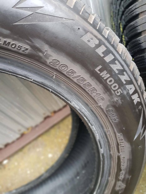 Eladó téli gumiabroncs Brid geston Blizzak 005