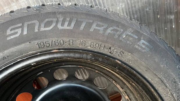 Elad tli kerk garnitra