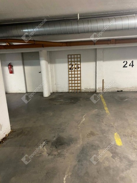 Elad� teremgar�zs hely Gy�rben  kiv�l� befektet�s!