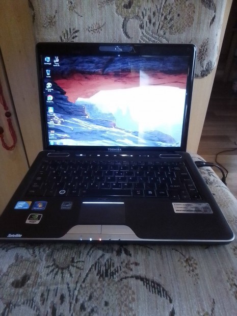 Elad toshiba satellite laptop 